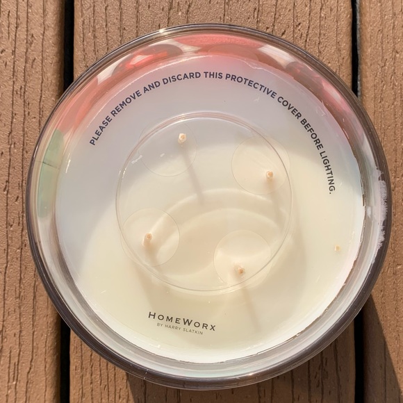 🆕HARRY SLATKIN HOMEWORX “CHRISTMAS CUPCAKE” 18oz CANDLE 4-WICK NWT!!! - Picture 4 of 5